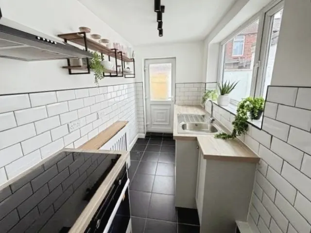 Bartlett Street, Liverpool, L15, photo 3
