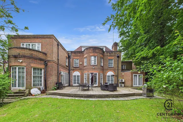 Winnington Road, London, N2, photo 3