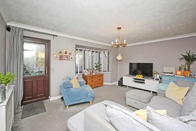 The Holloway, Droitwich, WR9, photo 3