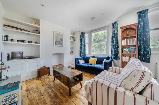 Larden Road, Acton, W3, photo 3