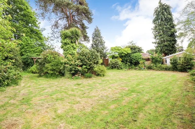 Photo 2 — Osborne Drive, Fleet, Hampshire, GU52 7LL