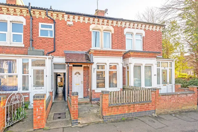 Harborough Road, Kettering, NN14, photo 1