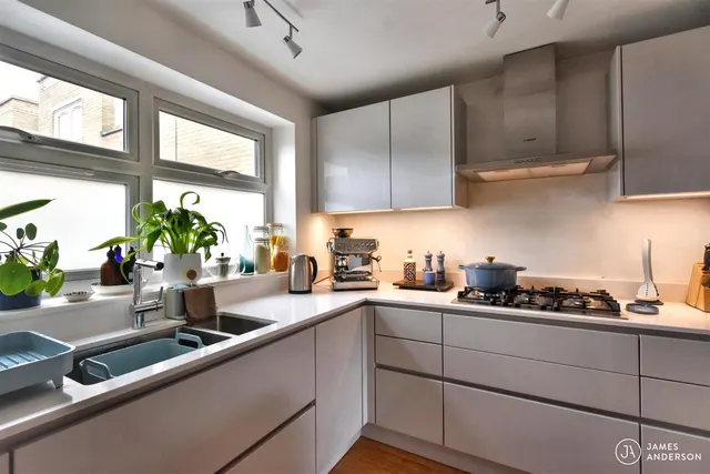 Nursery Close, London, SW15, photo 3