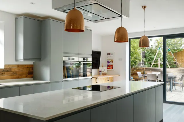 Windermere Way, Reigate, RH2, photo 2