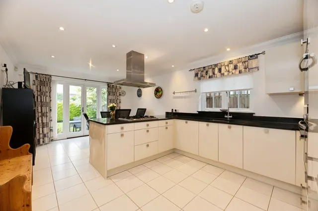 Forest Road, Effingham Junction, KT24, photo 2