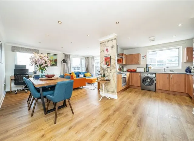 Candle Street, Stepney Green, E1, photo 2