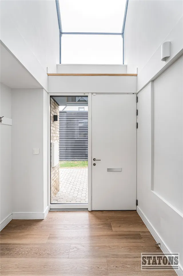 Photo 3 — Crouch Lane, Goffs Oak, EN7 6TH