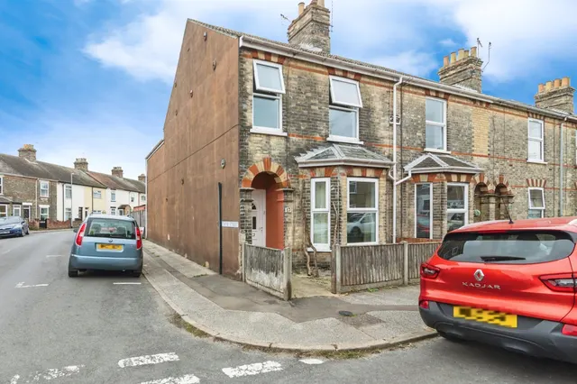 Salisbury Road, Lowestoft, photo 1