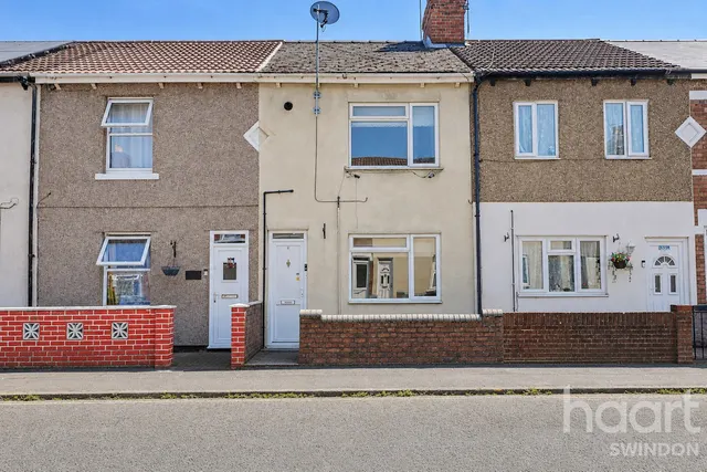 Ferndale Road, Swindon, SN2, photo 1