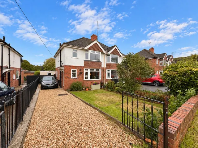 Kingshill Park, Dursley, GL11, photo 1