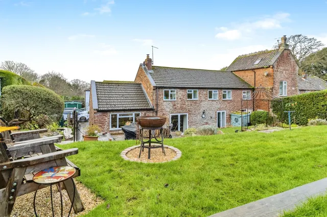 Cleeve Park Mews, Chapel Cleeve, TA24, photo 2