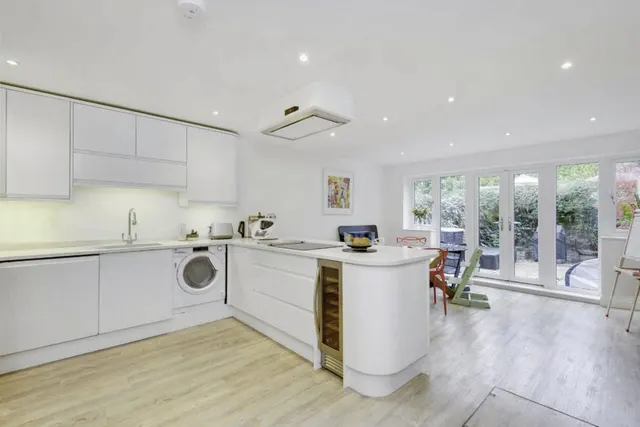 Britannia Road, Fulham, SW6, photo 1