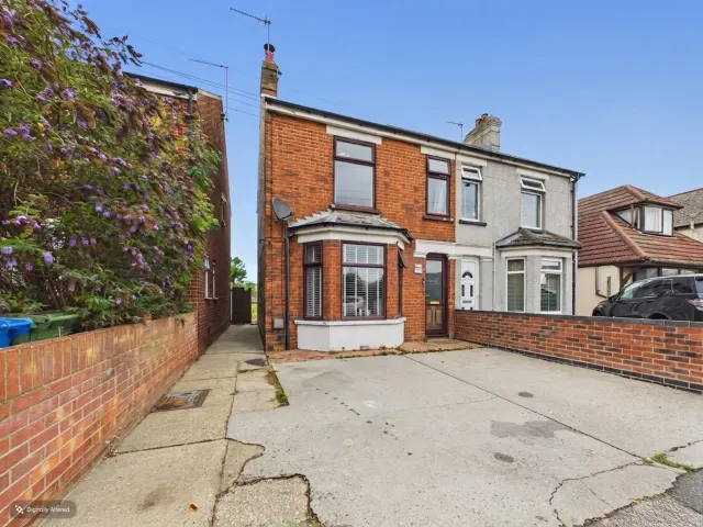 Victoria Road, South Oulton Broad, photo 2