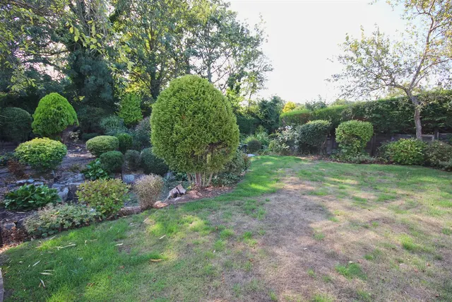 Photo 3 — Ashcourt Drive, Hornsea