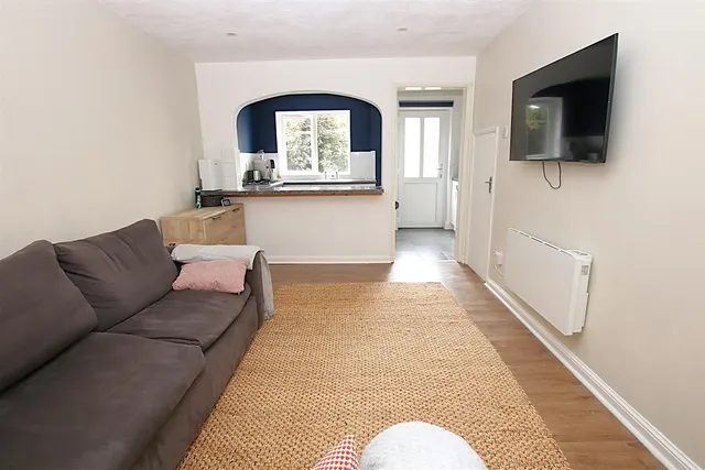 Photo 3 — Shard Close, East Hunsbury