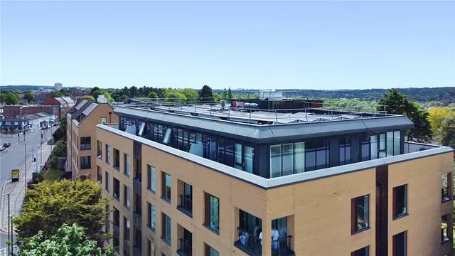 Photo 2 — Highbrook House, 49 Quayle Crescent, London, Greater London, N20 0DY