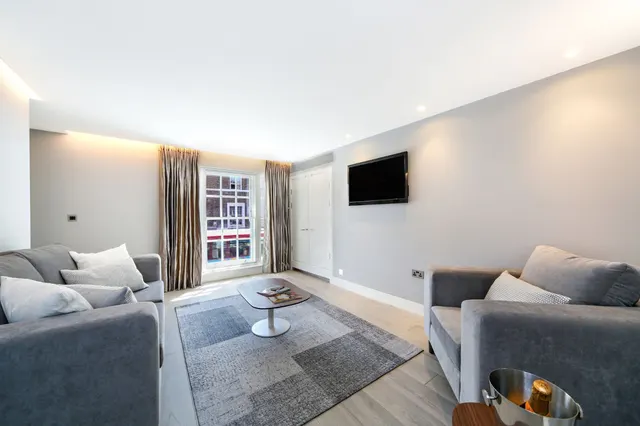 Kings Road, London, SW3, photo 2