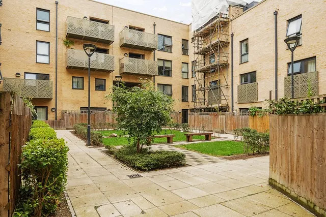 Elmington Road, London, SE5, photo 1