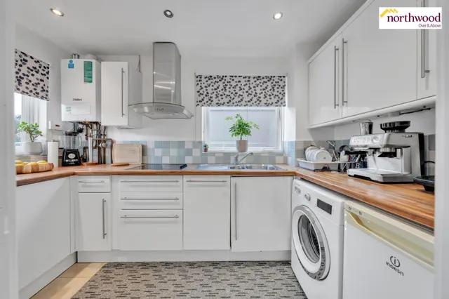 Greensward, Bushey, WD23, photo 3