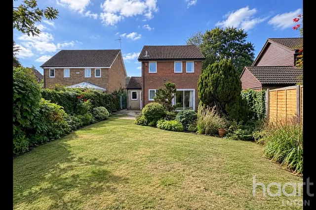 Huckleberry Close, Luton, LU3, photo 3