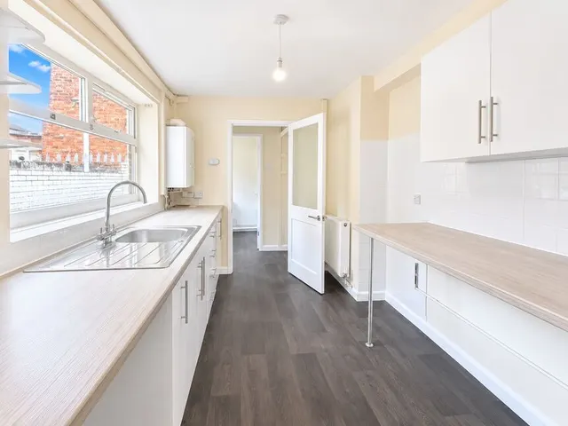 Photo 3 — Steynburg Street, Hull, East Riding of Yorkshi, HU9