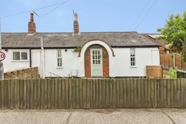 Oulton Street, Oulton, Lowestoft, photo 1