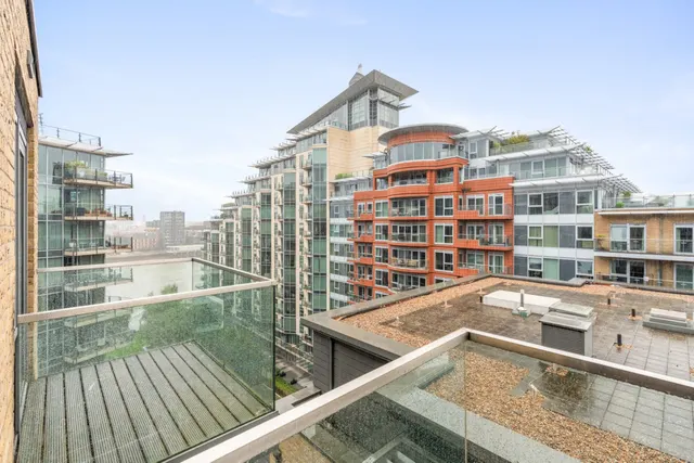 Photo 3 — Jasmine House, Battersea Reach