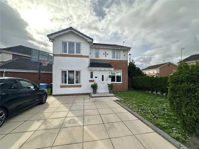 Wallsend Court, Widnes, WA8, photo 1