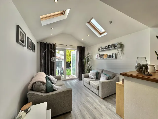 Wallsend Court, Widnes, WA8, photo 3