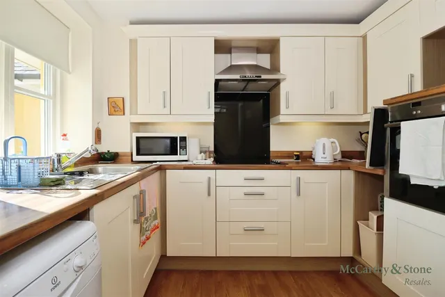 Barnhill Road, Chipping Sodbury, BS37, photo 2