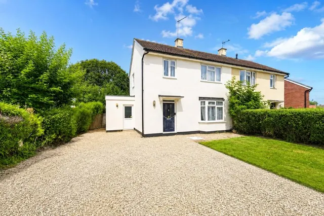 Stuart Way, Windsor, SL4, photo 1