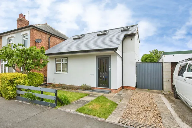 Holt Avenue, Alvaston, DE24, photo 1