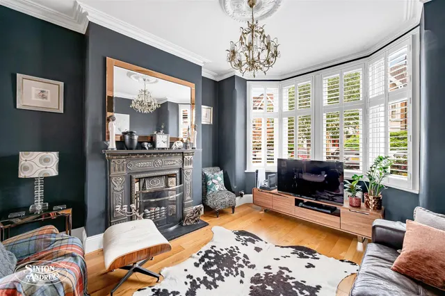 Broughton Road, West Ealing, photo 3