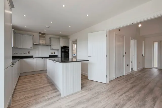 Muncey Grove, Bassingbourn, SG8, photo 3