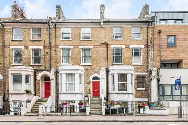 London, SW11, photo 1