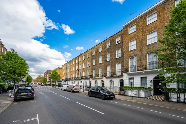 Photo 2 — 160a, Gloucester Place, London