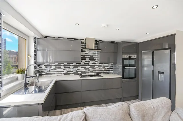 Photo 3 — Dundasvale Court, Glasgow, Glasgow City, G4