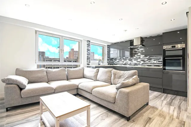 Dundasvale Court, Glasgow, Glasgow City, G4, photo 1