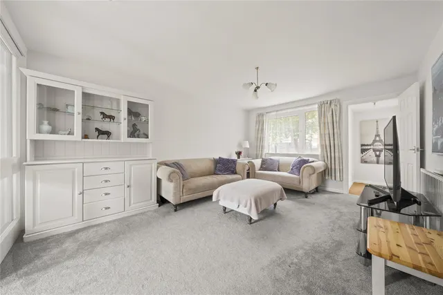 Photo 3 — Ewell Road, Surbiton, KT6