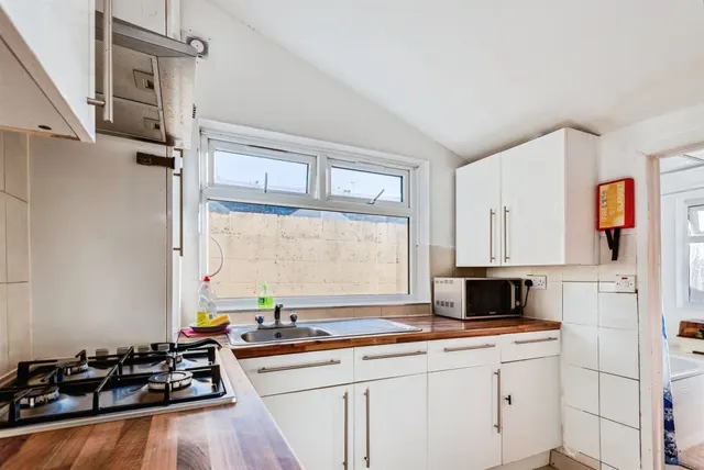 Station Road, Swindon, SN1, photo 3