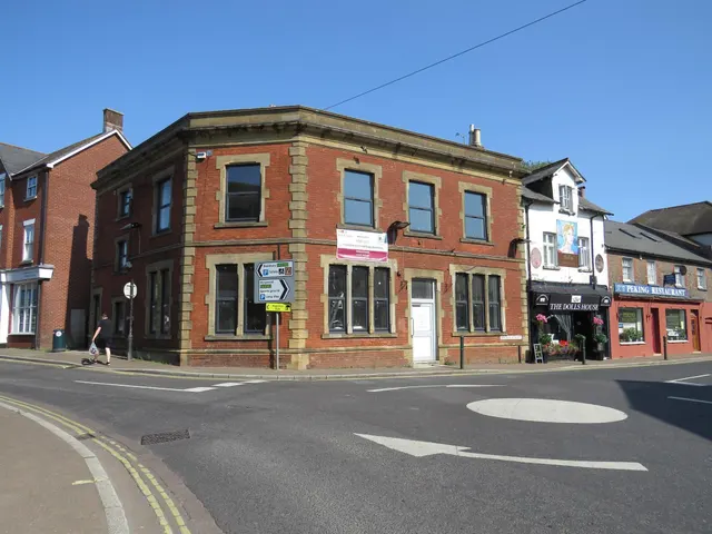 2 bedroom flat, Salisbury Street, Fordingbridge, SP6