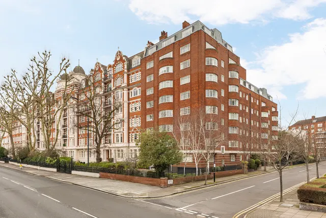 Prince Albert Road, St John's Wood, photo 1