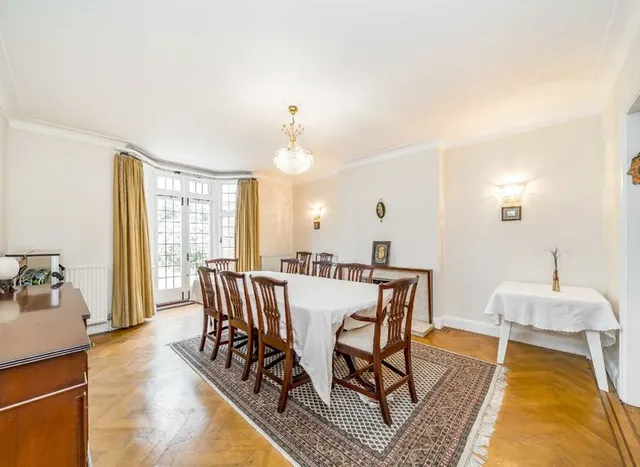 Prothero Gardens, Hendon, NW4, photo 3