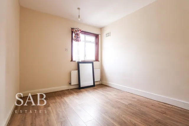 Lady Margaret Road, Southall, UB1, photo 2