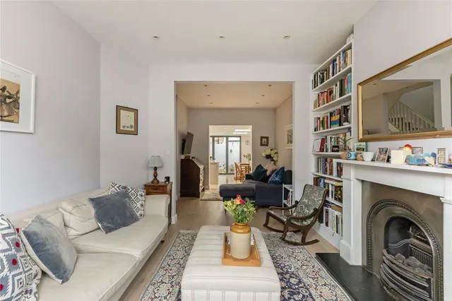 Photo 3 — Sherbrooke Road, Fulham, London, SW6 7QL