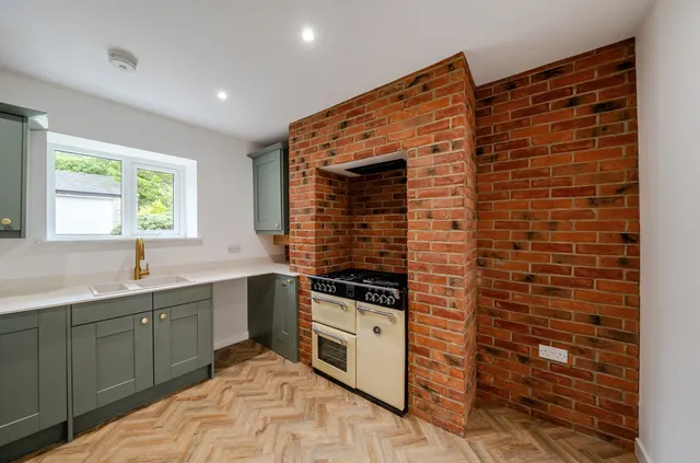 Smalewell Gardens, Pudsey, LS28, photo 3