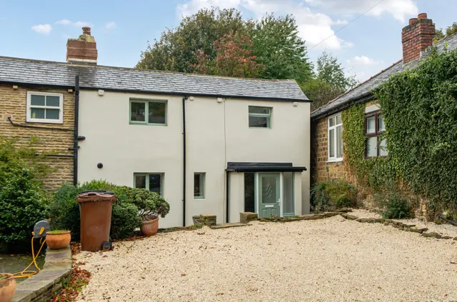 Smalewell Gardens, Pudsey, LS28, photo 1