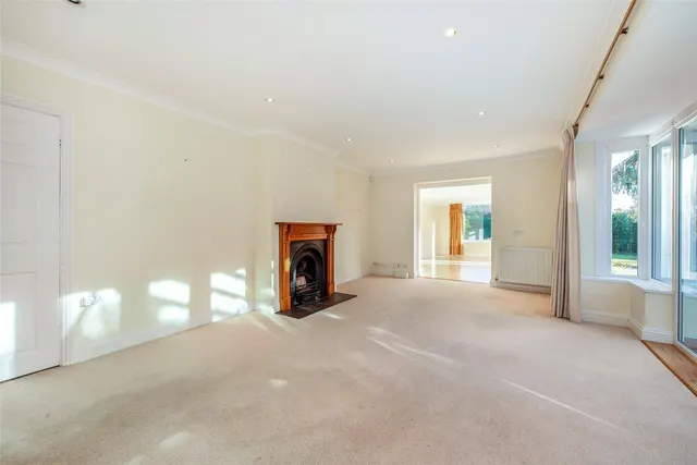 Priory Close, Boxgrove, PO18, photo 2