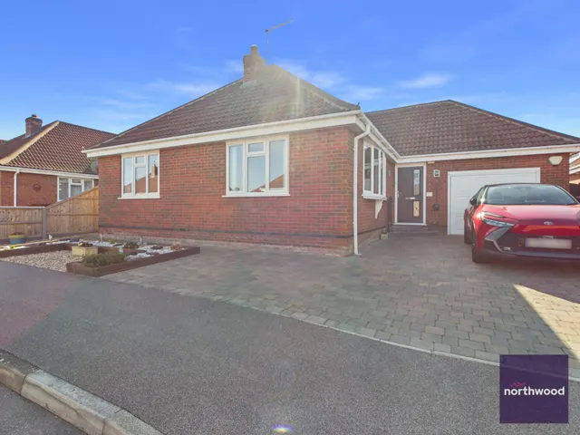 Henshaw Avenue, Sutton on Sea, LN12, photo 1