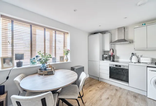 Photo 2 — Greenaways, Gloucestershire, Ebley, GL5 4FB